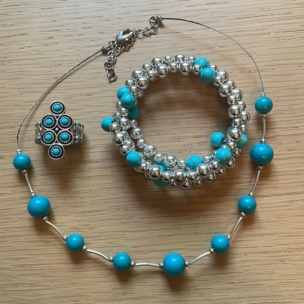 Lot of 3 costume jewelry
